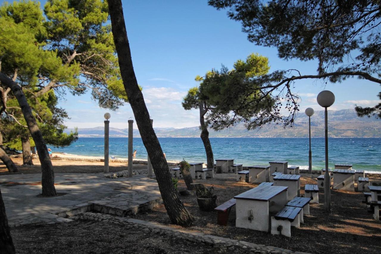 Apartments With A Parking Space Supetar, Brac - 6037 Exterior photo